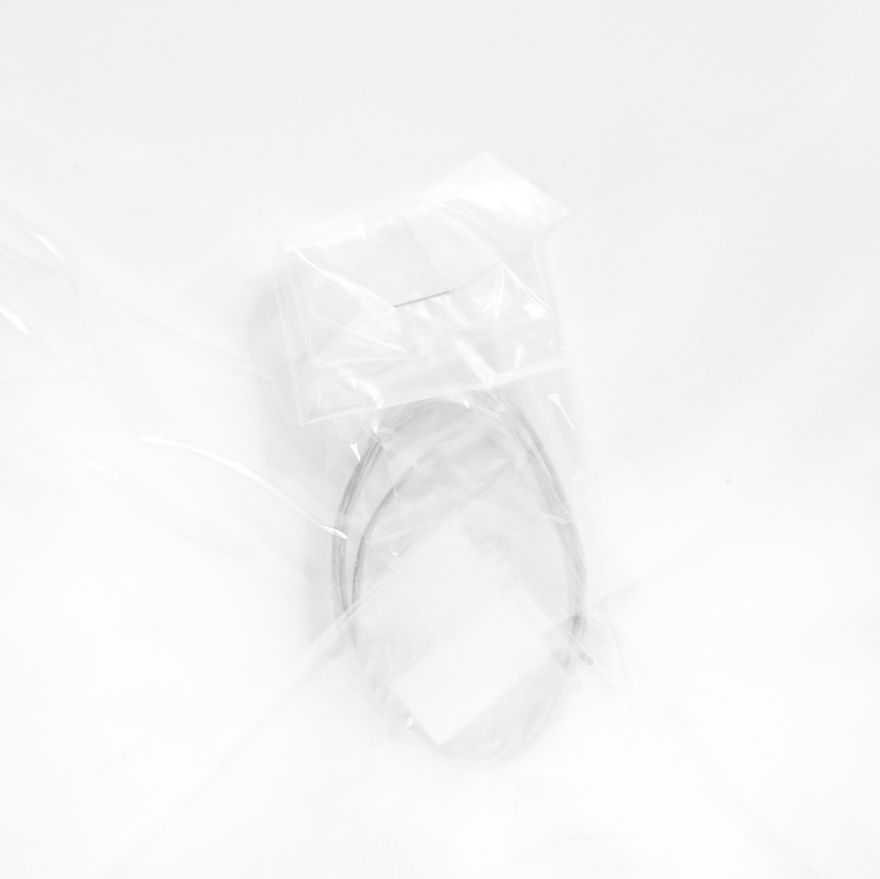 Basic White - Image 2